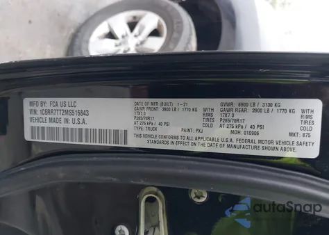 2021 Ram 1500 Classic Slt 4X4 6'4 Box z USA, uszkodzony, nr VIN 1C6RR7TT2MS516843